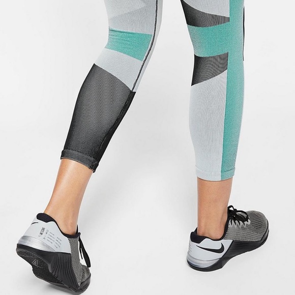 WOMEN'S NIKE SCULPT LUX ICON CLASH 7/8 HIGH RISE RUNNING TIGHTS XS - Picture 4 of 7